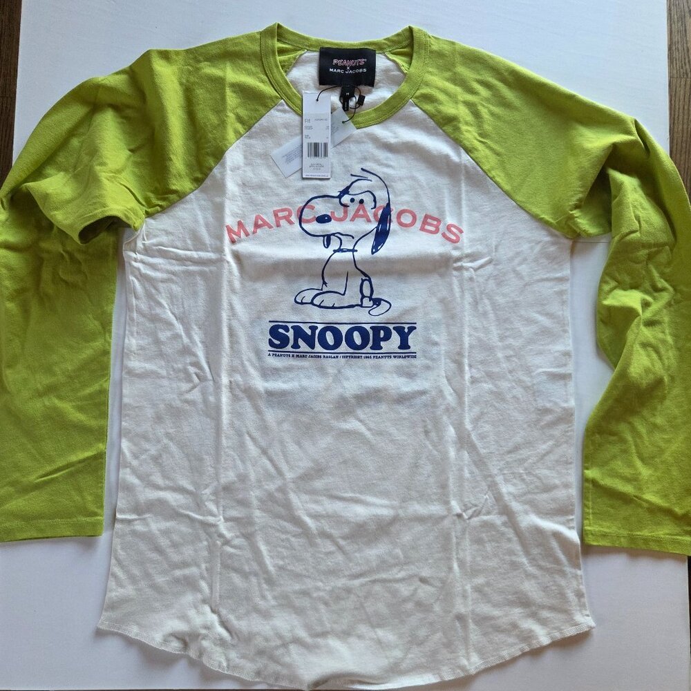 MARC JACOBS - SNOOPY PEANUTS Womens MEDIUM  Raglan Tee Brand NEW with Tags LIME